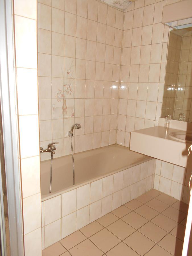 Hotel Du Jura Audincourt Eksteriør bilde